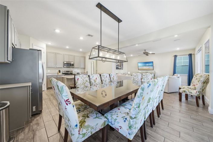 Image No.20-7 Bed Property for sale