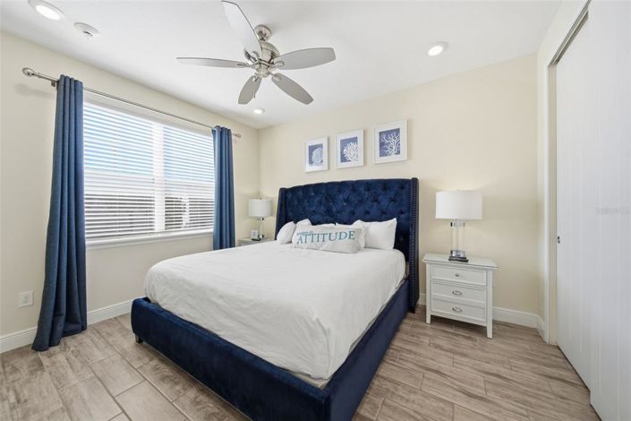 Image No.28-7 Bed Property for sale