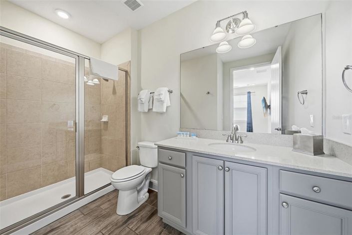 Image No.30-7 Bed Property for sale