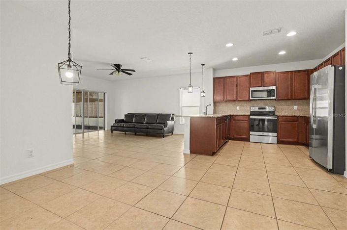 Image No.17-4 Bed Property for sale