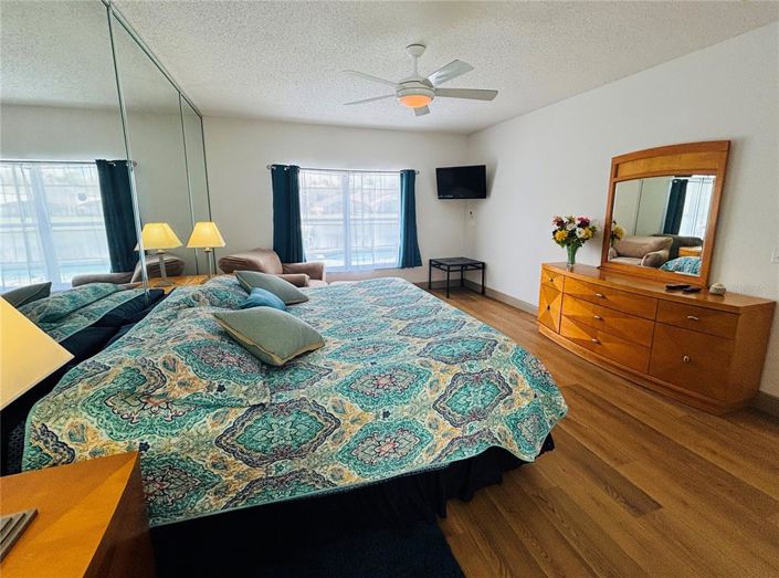 Image No.14-5 Bed Property for sale