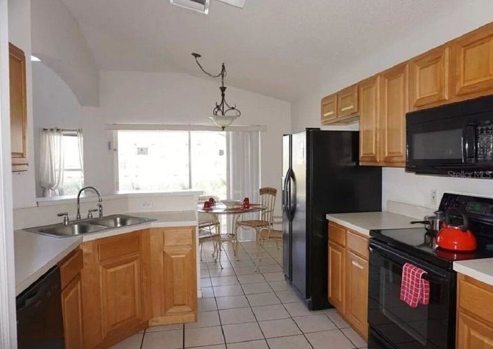 Image No.7-5 Bed Property for sale