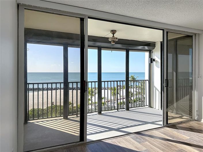 Image No.21-2 Bed Property for sale