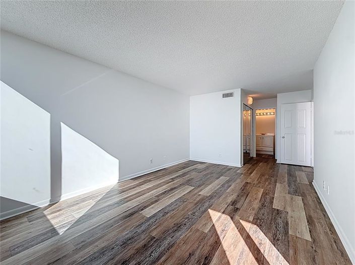 Image No.29-2 Bed Property for sale