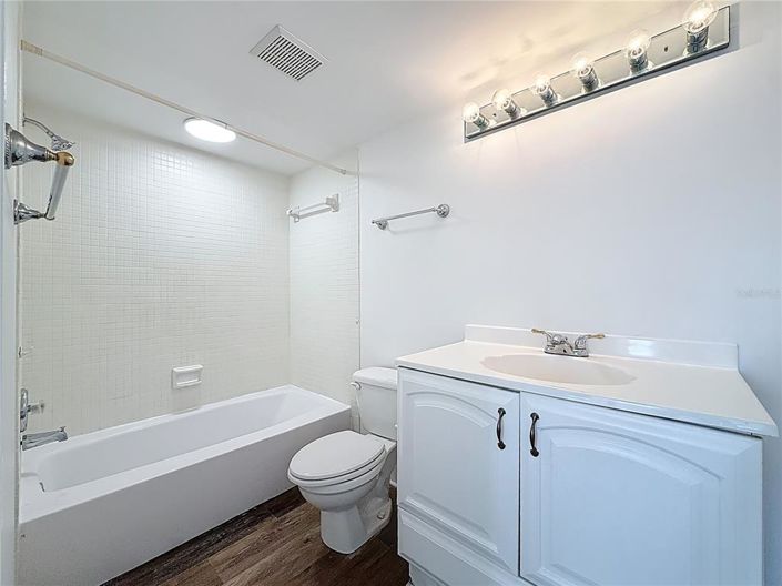 Image No.34-2 Bed Property for sale