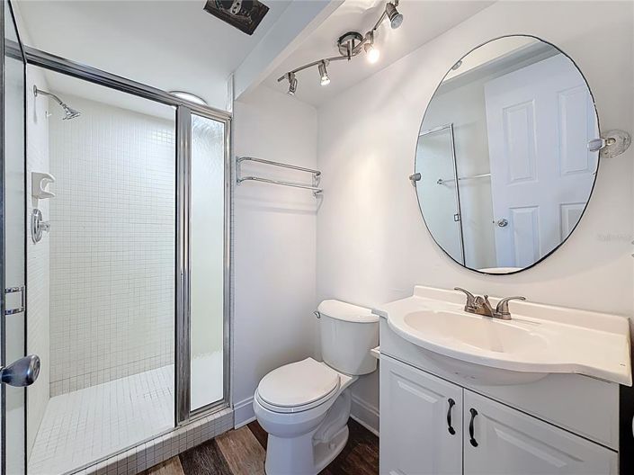 Image No.43-2 Bed Property for sale