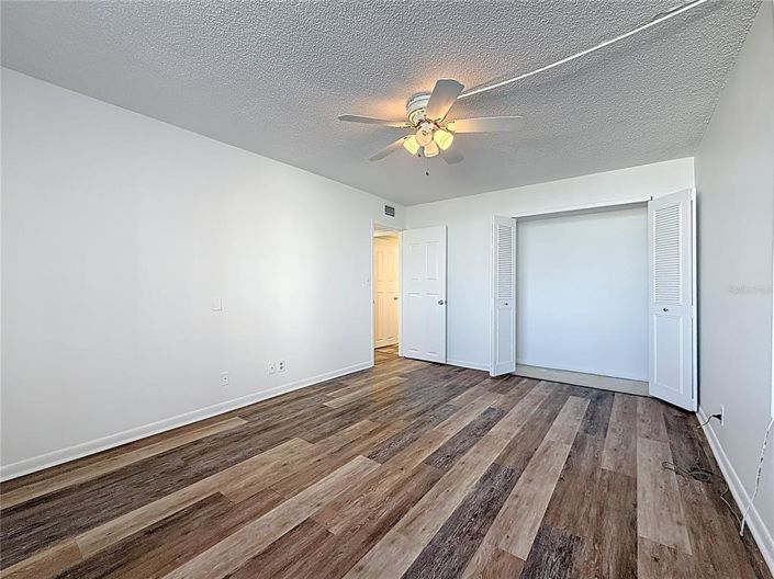 Image No.45-2 Bed Property for sale