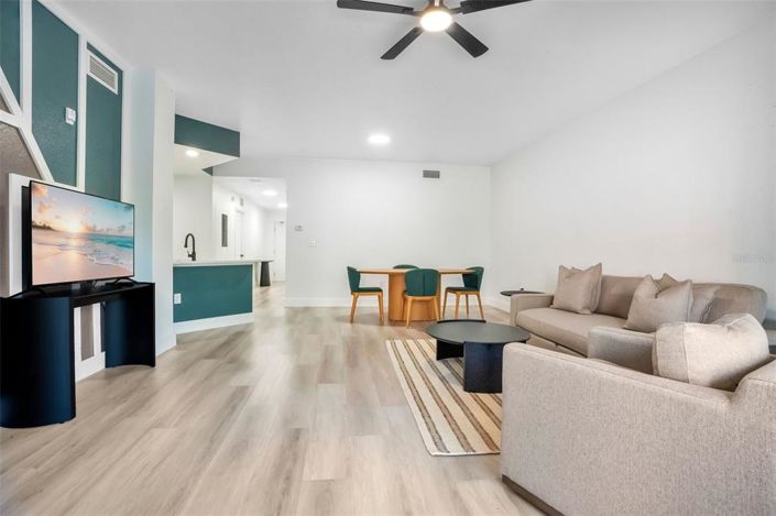 Image No.6-3 Bed Property for sale