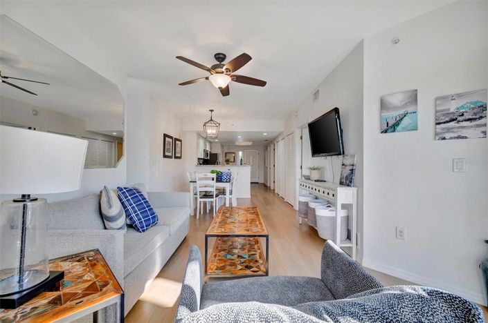 Image No.21-2 Bed Property for sale