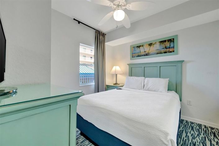 Image No.33-2 Bed Property for sale