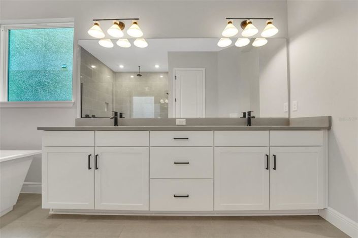 Image No.48-Propriété de 4 chambres à vendre à Windermere