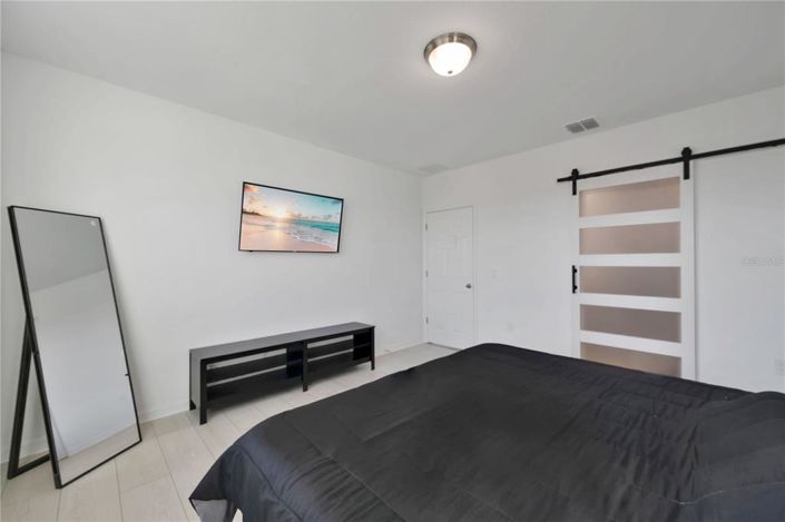 Image No.12-4 Bed Property for sale