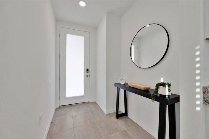 Image No.2-4 Bed Property for sale