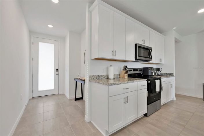 Image No.3-4 Bed Property for sale