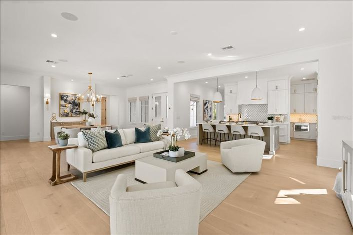 Image No.14-4 Bed Property for sale