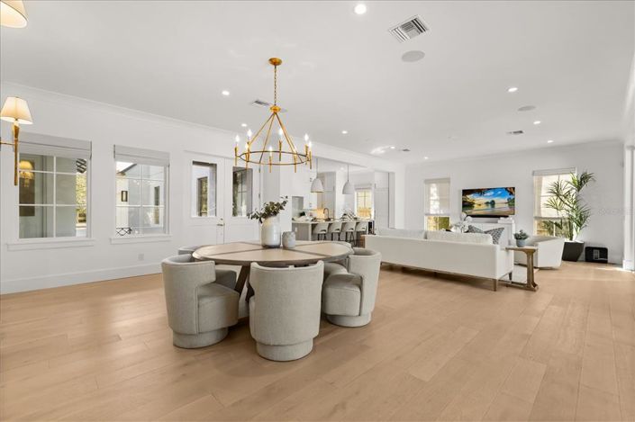 Image No.20-4 Bed Property for sale