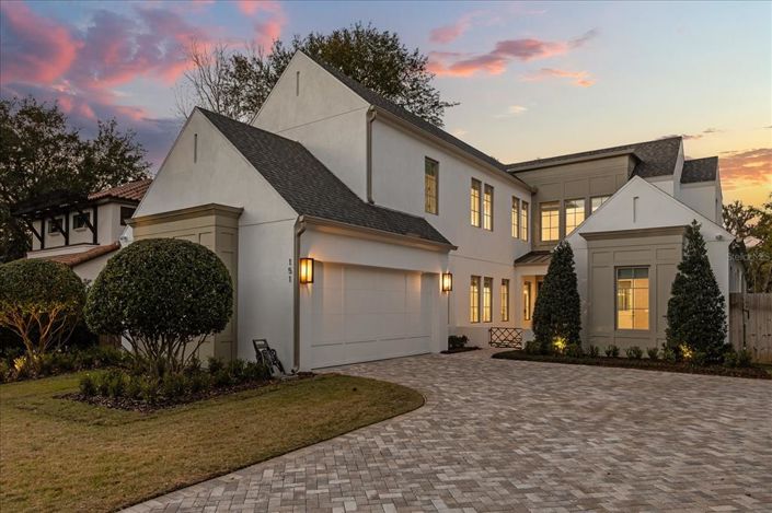 Image No.7-4 Bed Property for sale