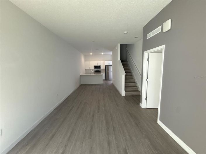 Image No.6-5 Bed Townhouse for sale