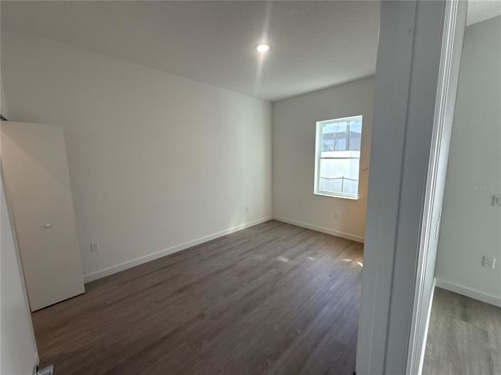 Image No.7-5 Bed Townhouse for sale