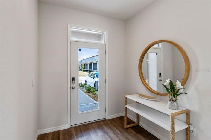 Image No.2-3 Bed Townhouse for sale