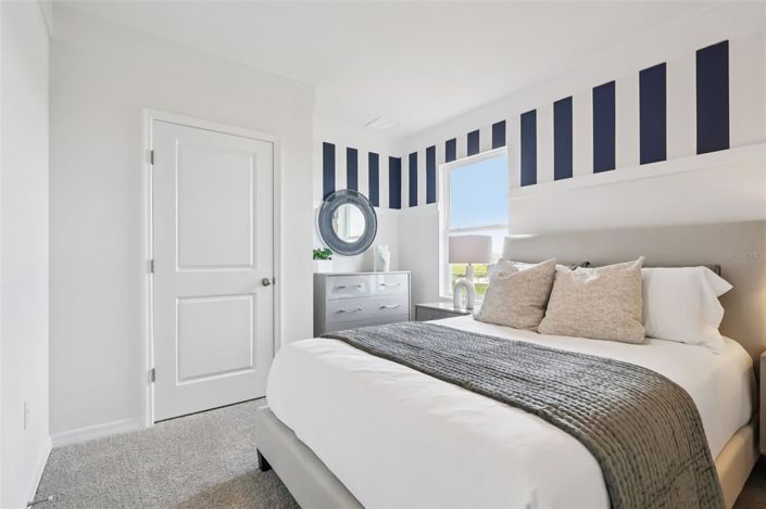 Image No.17-5 Bed Property for sale