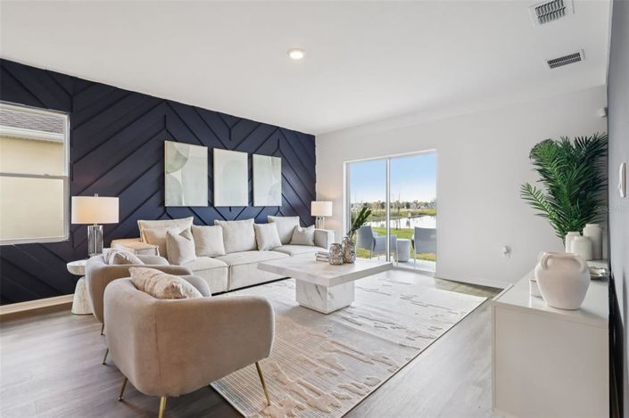 Image No.3-5 Bed Property for sale