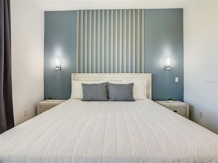 Image No.36-2 Bed Property for sale