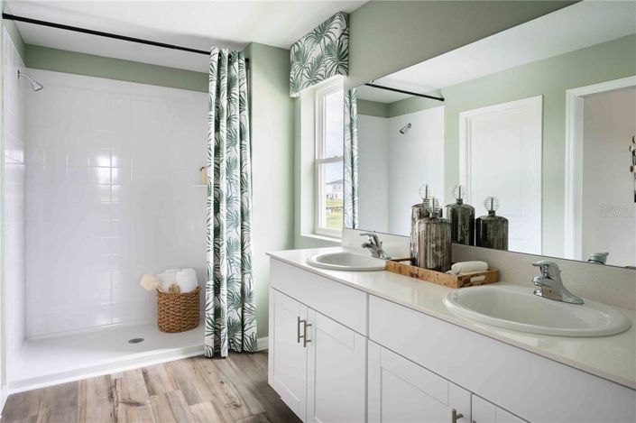 Image No.18-5 Bed Property for sale