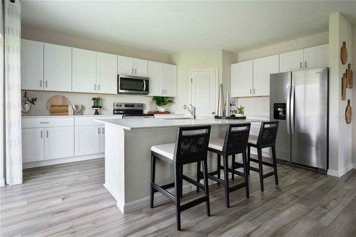 Image No.4-5 Bed Property for sale