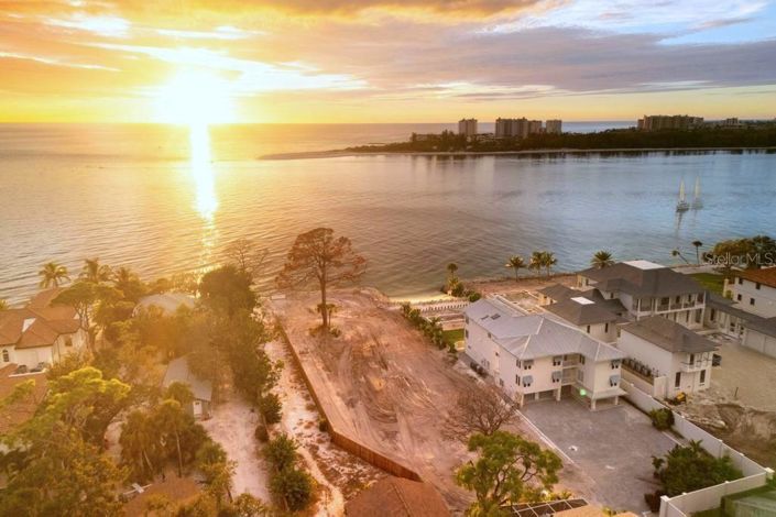 Image No.17-5 Bed Property for sale