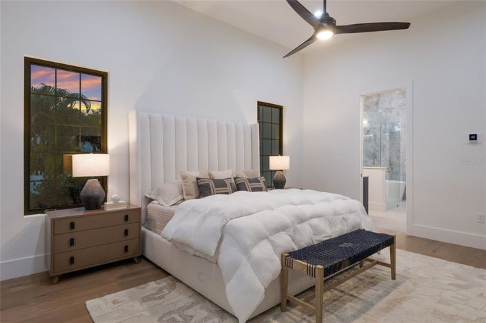 Image No.10-4 Bed Property for sale