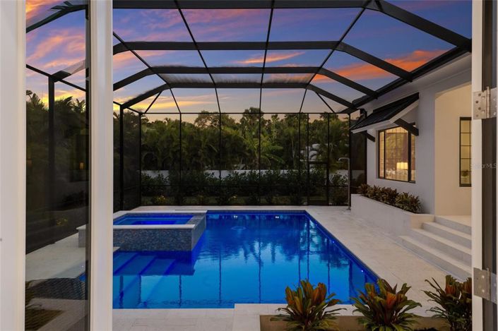 Image No.17-4 Bed Property for sale