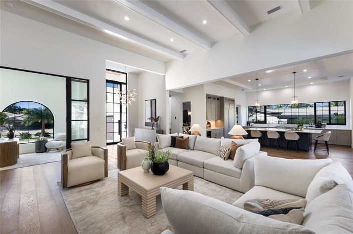 Image No.22-4 Bed Property for sale