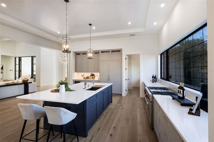 Image No.24-4 Bed Property for sale