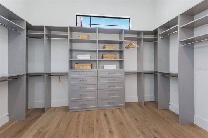 Image No.39-4 Bed Property for sale