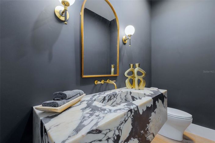 Image No.40-4 Bed Property for sale