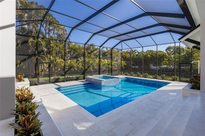 Image No.45-4 Bed Property for sale