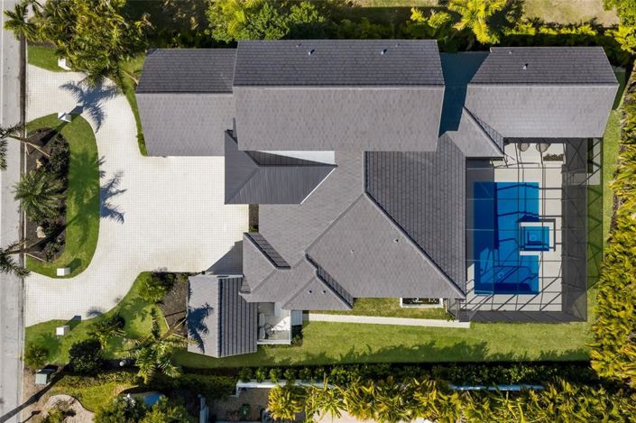 Image No.57-4 Bed Property for sale