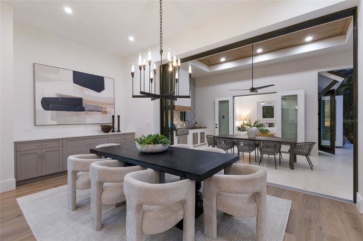 Image No.8-4 Bed Property for sale