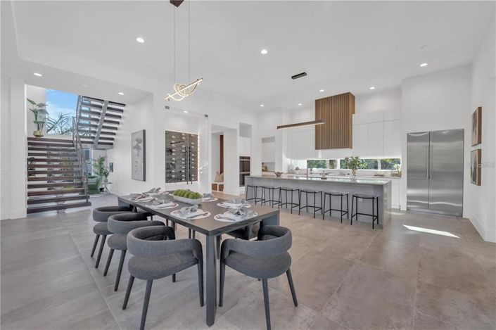 Image No.22-4 Bed Property for sale