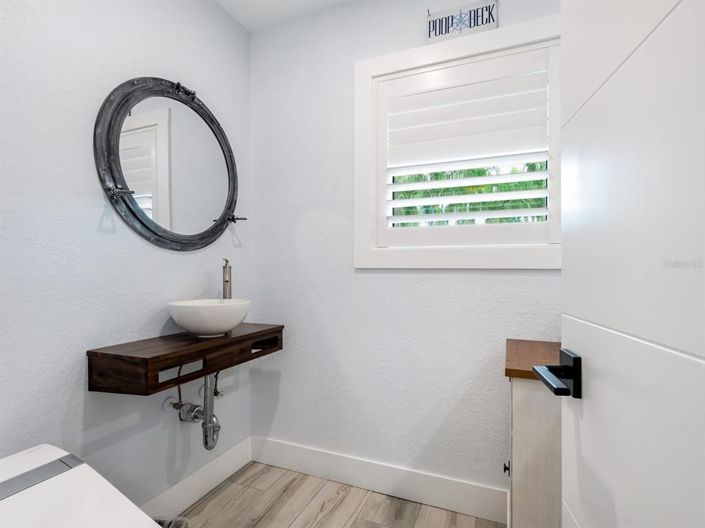 Image No.24-5 Bed Property for sale