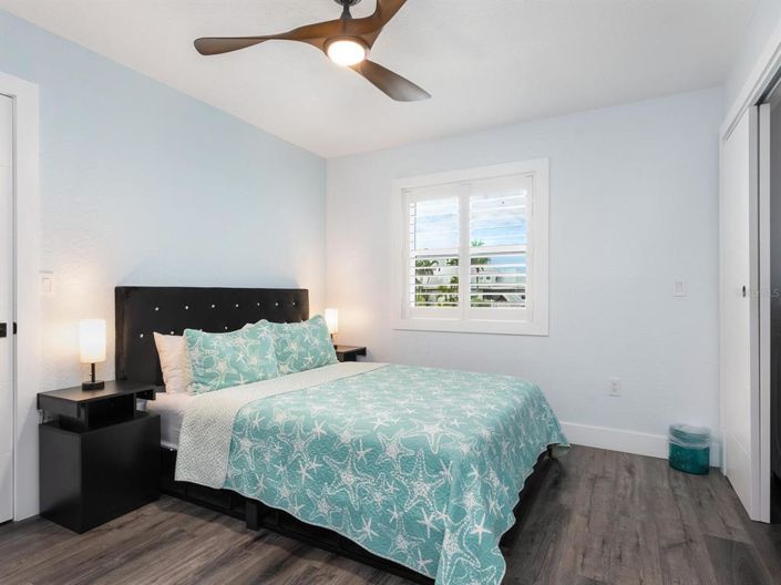 Image No.25-5 Bed Property for sale