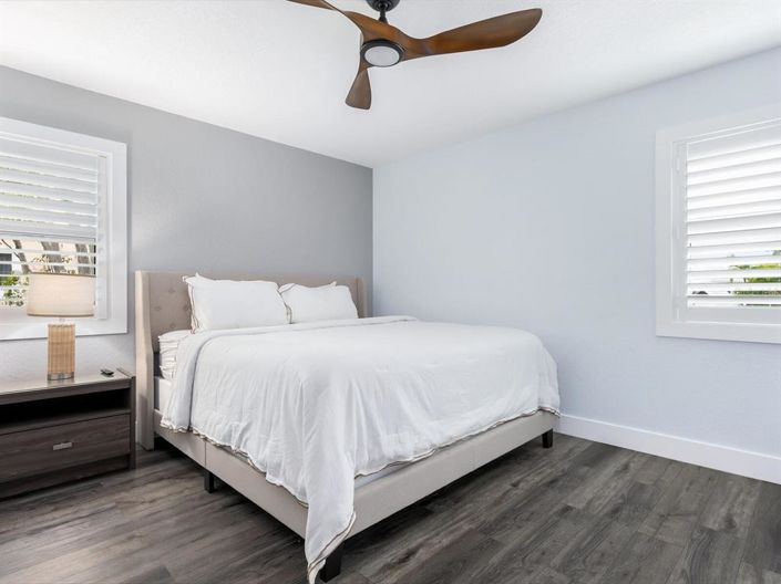 Image No.29-5 Bed Property for sale