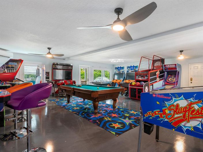 Image No.35-5 Bed Property for sale