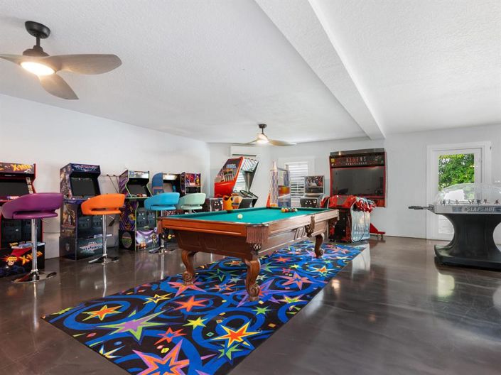 Image No.36-5 Bed Property for sale