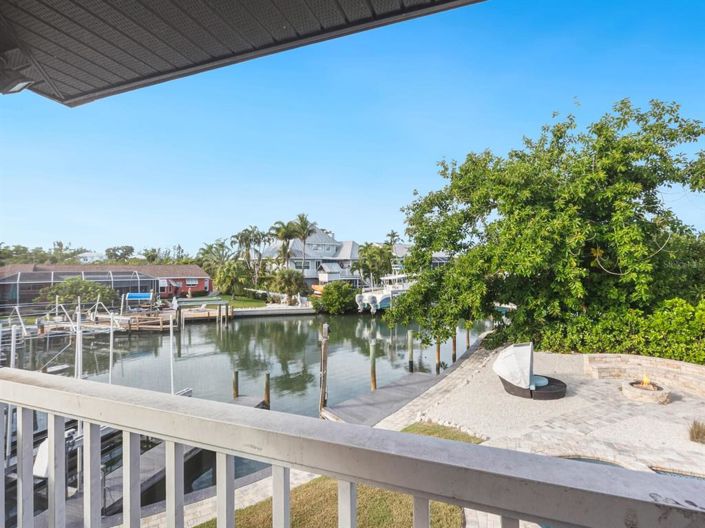 Image No.40-5 Bed Property for sale