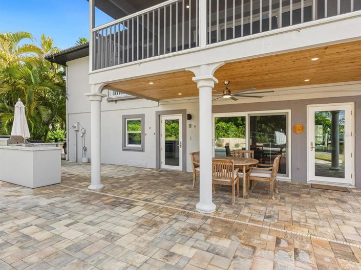 Image No.41-5 Bed Property for sale