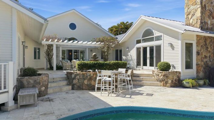 Image No.37-5 Bed Property for sale