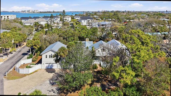 Image No.4-5 Bed Property for sale