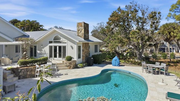 Image No.48-5 Bed Property for sale